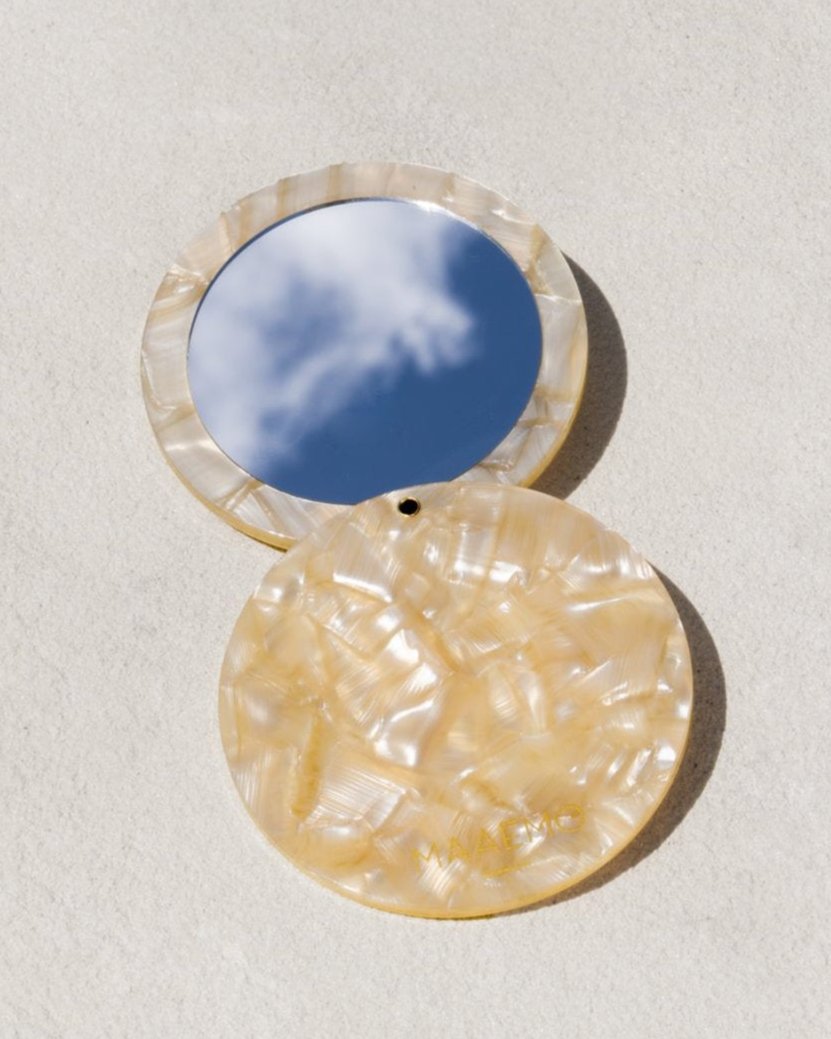 Compact Mirror